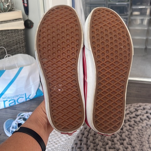 Vans - Picture 3 of 5